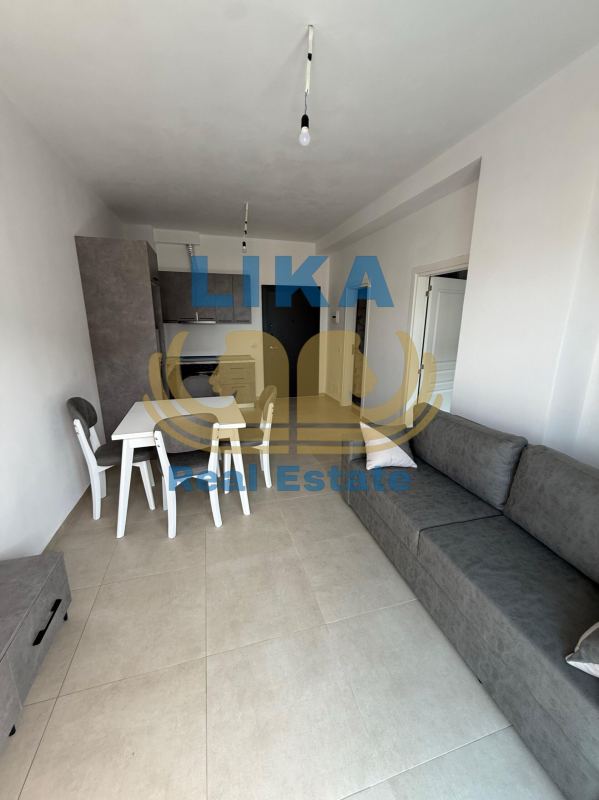 Apartament 1+1 me Qira në Mali i Robit, Golem – Vetëm 300 Metra nga Deti┃LIKA REAL ESTATE