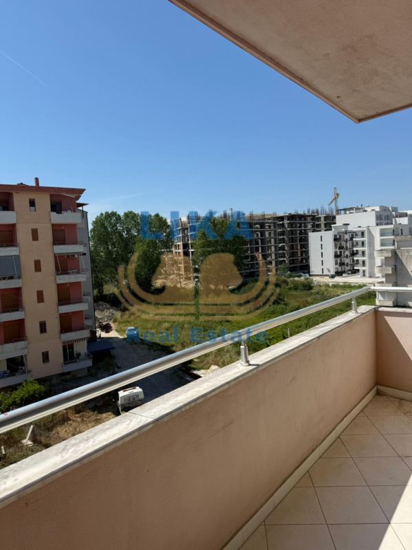 Apartament në Shitje në Mal të Robit, Golem – Çmimi më i ulët!