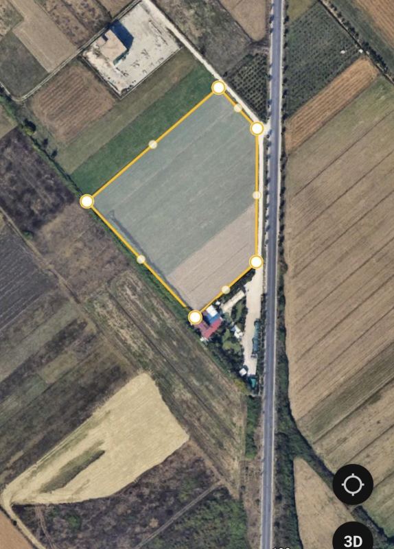 Tokë industriale në shitje në autostradën Kavajë – Rrogozhinë
