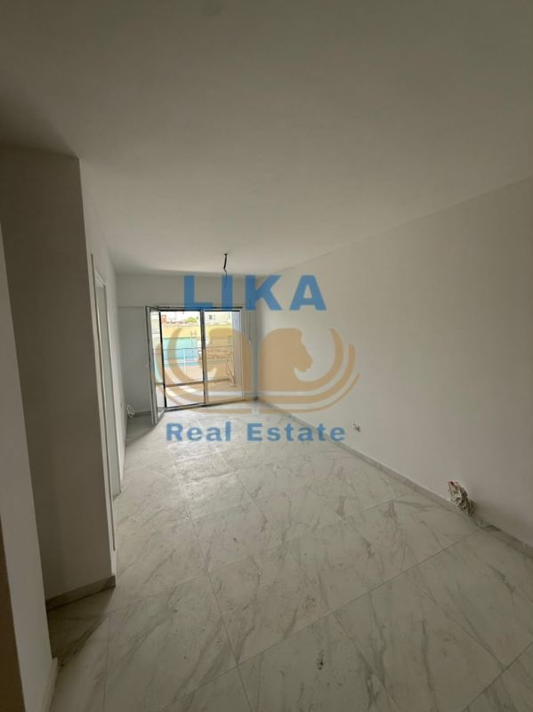 Apartamente 1+1 për shitje në Mali i Robit – vetëm 250 metra nga deti