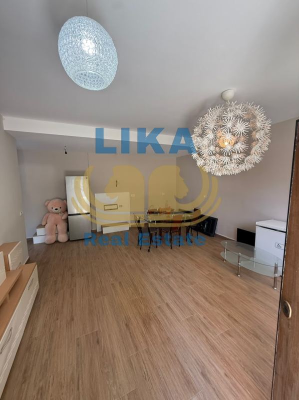 Apartament 1+1 në shitje në Golem – Zona Miami, vetëm 300 metra nga deti