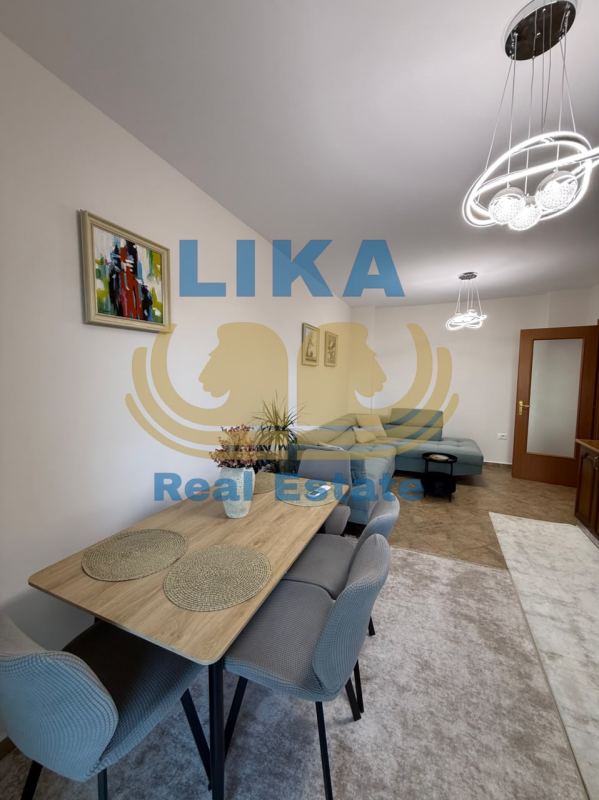 APARTAMENT 1+1 NË SHITJE – VETËM 50 METRA NGA DETI