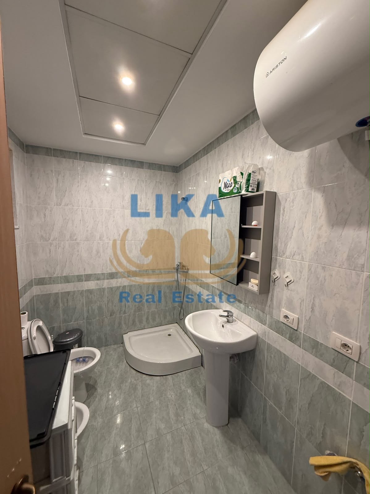 Apartament 2+1 në Shitje te Rrethrrotullimi i Plepave, Durrës – 100 m² + Ballkon 40 m² | LIKA REAL ESTATE For Sale