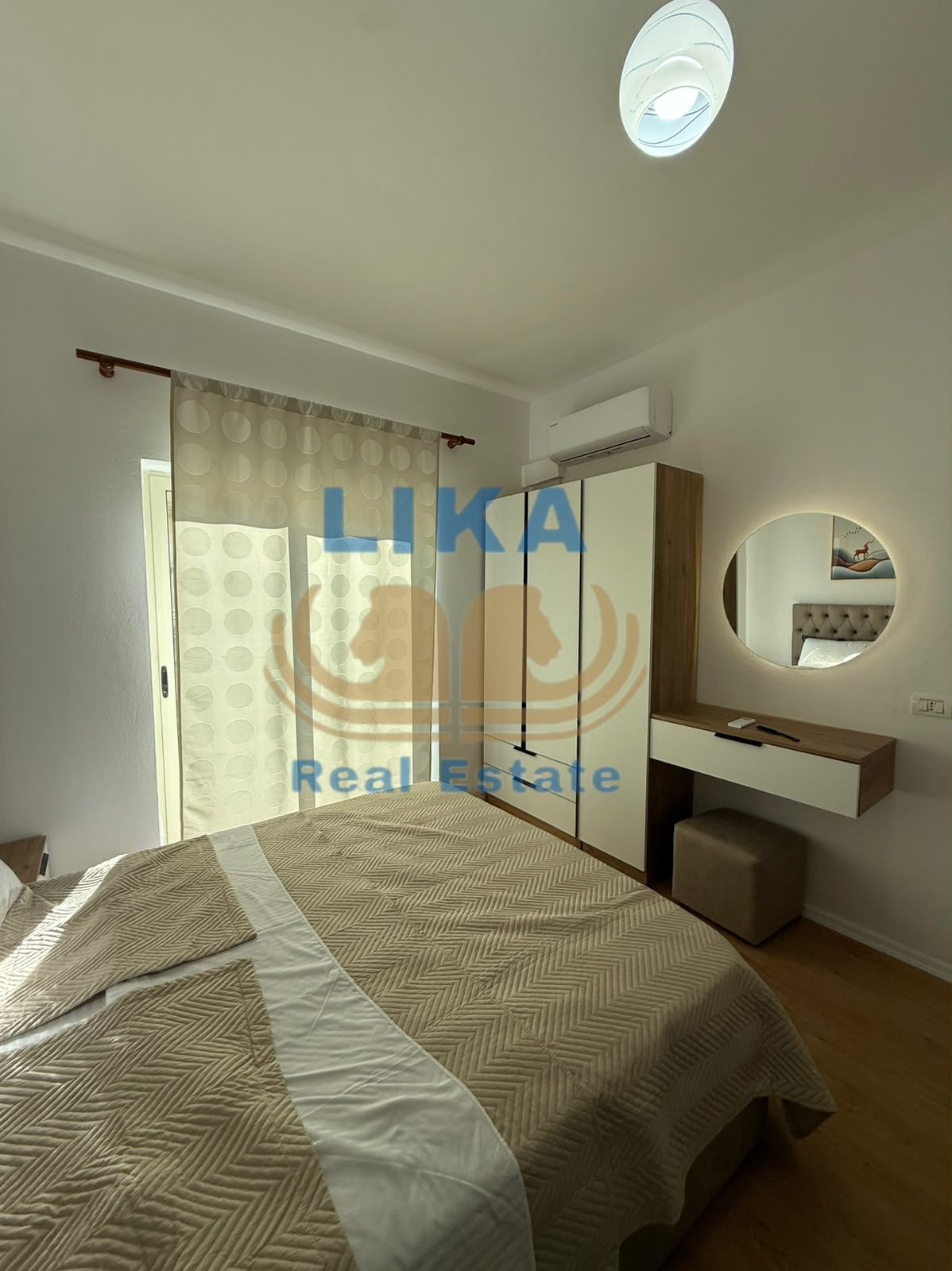 Apartament 1+1 i Sapo Rinovuar për Shitje në Shkëmbin e Kavajës – Vetëm 200 Metra nga Deti