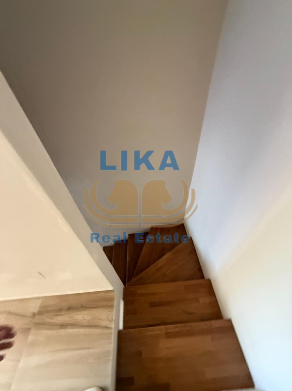 Duplex në shitje në Mali i Robit, Golem | 104 m² | 200 m nga deti