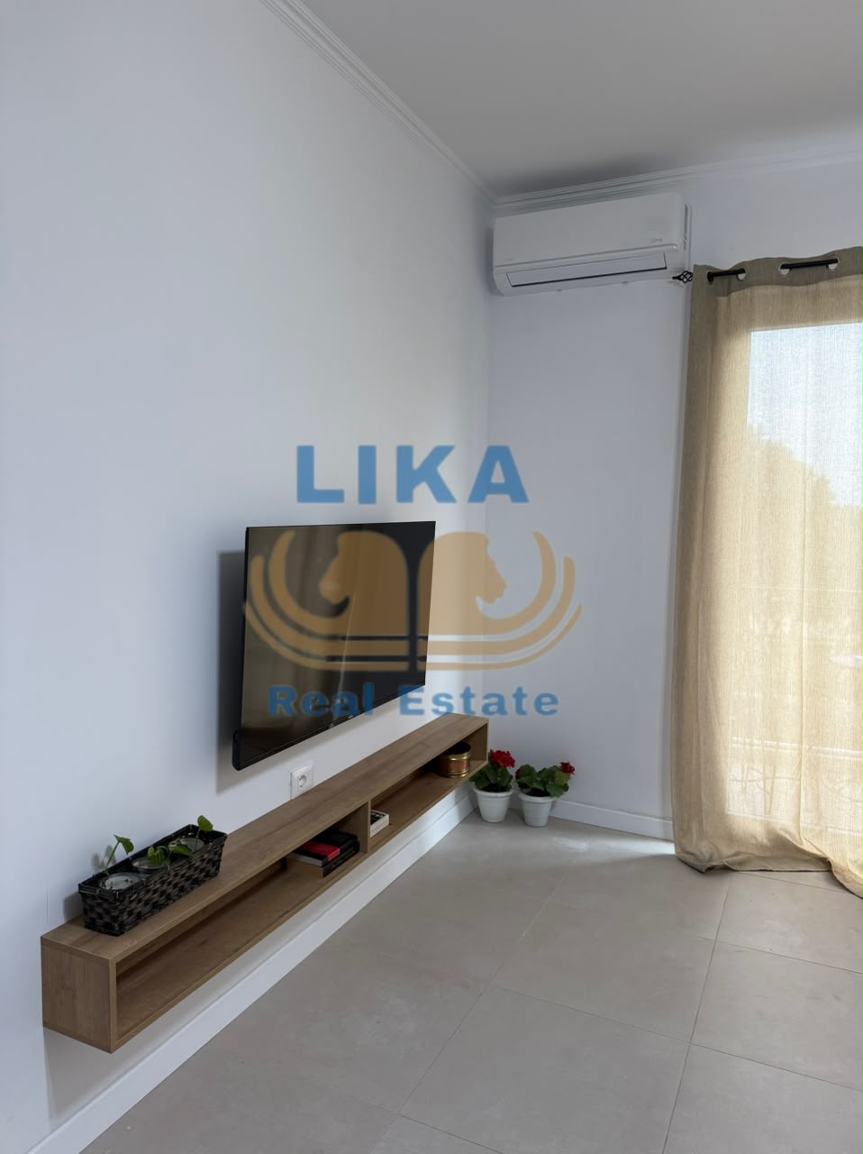 Shitet Apartament 2+1 në Mal të Robit – Me Pamje nga Deti