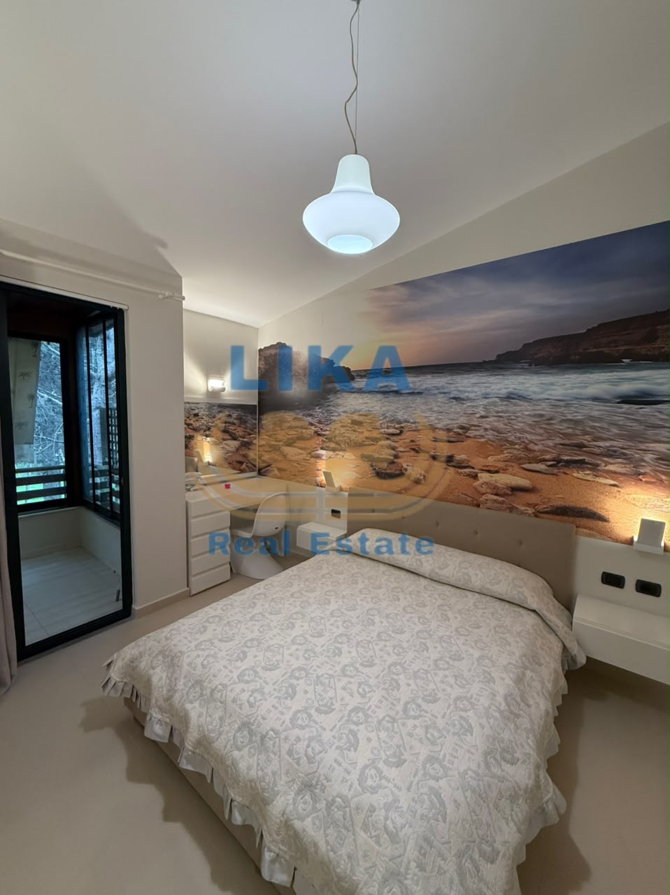 Shitet Apartament 2+1 në Qerret – Vetëm 70 Metra nga Deti