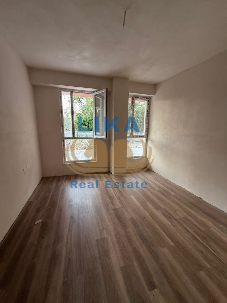 Apartamente 1+1 në shitje pranë detit në Golem – Ndërtim i ri