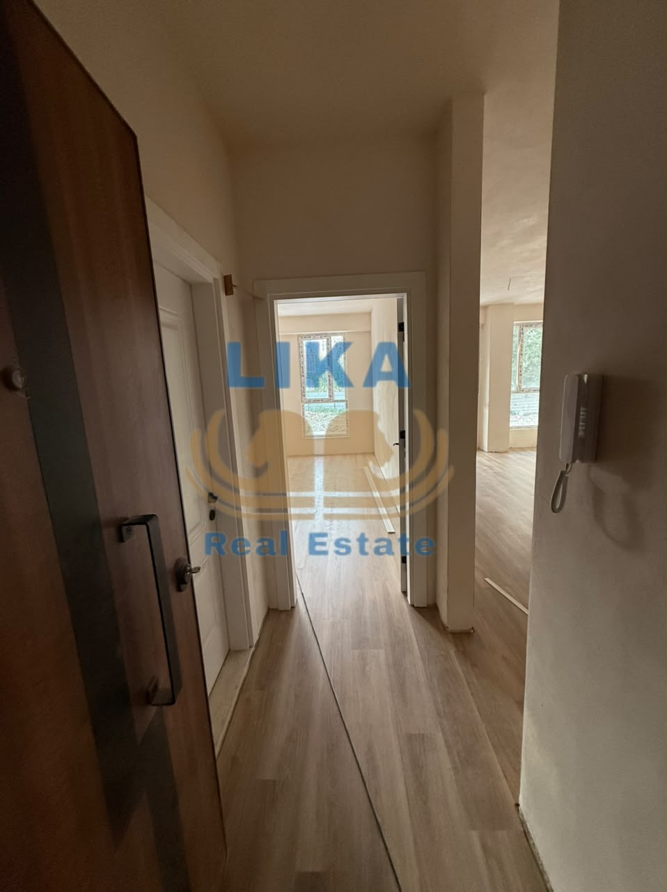 Apartamente 1+1 në shitje pranë detit në Golem – Ndërtim i ri