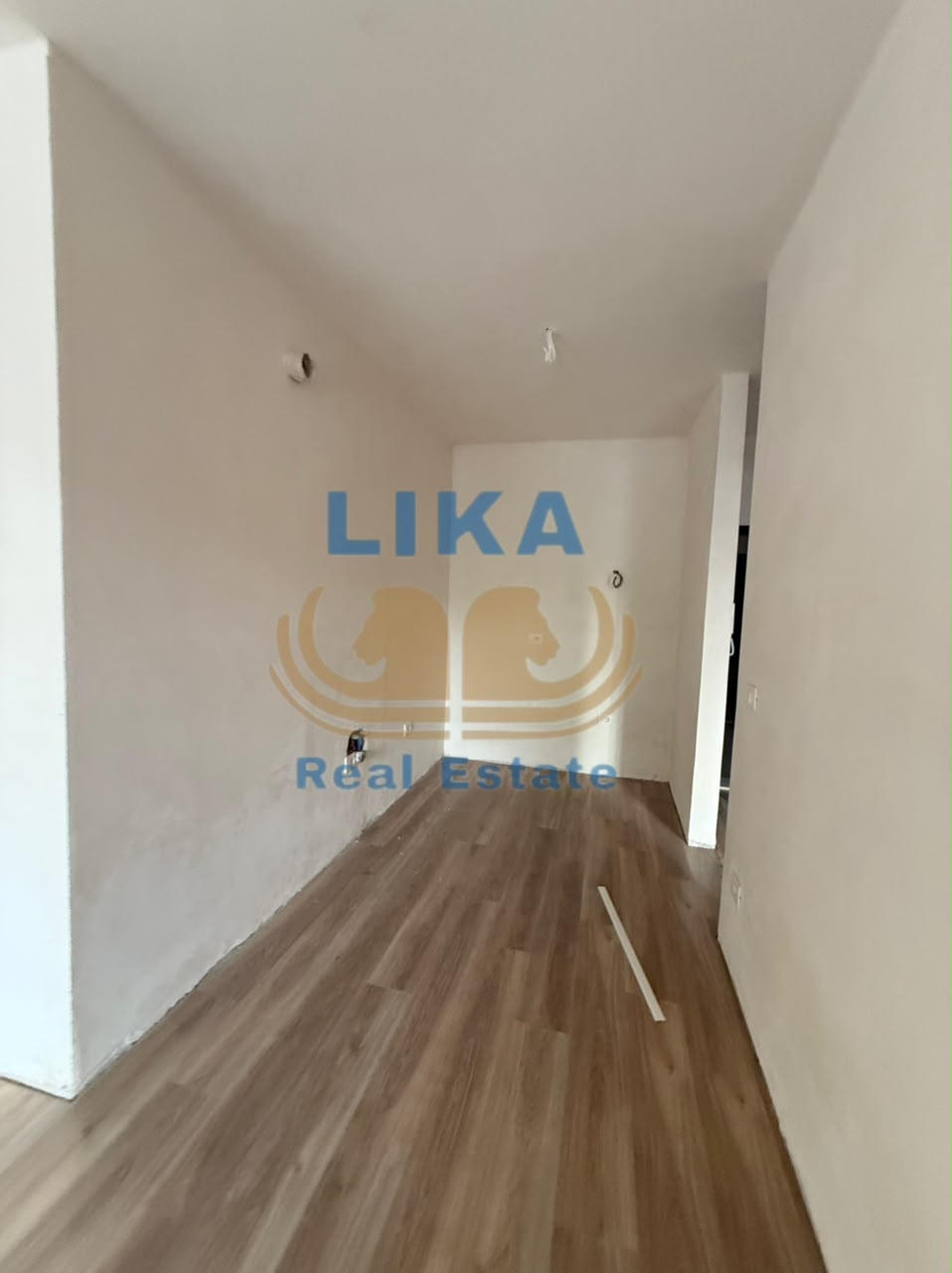 Apartamente 1+1 në shitje pranë detit në Golem – Ndërtim i ri