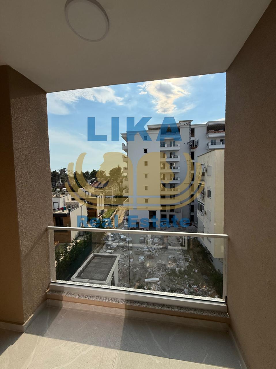 Apartament 1+1 për shitje në Golem – Zona e Vienës, vetëm 200 metra nga deti