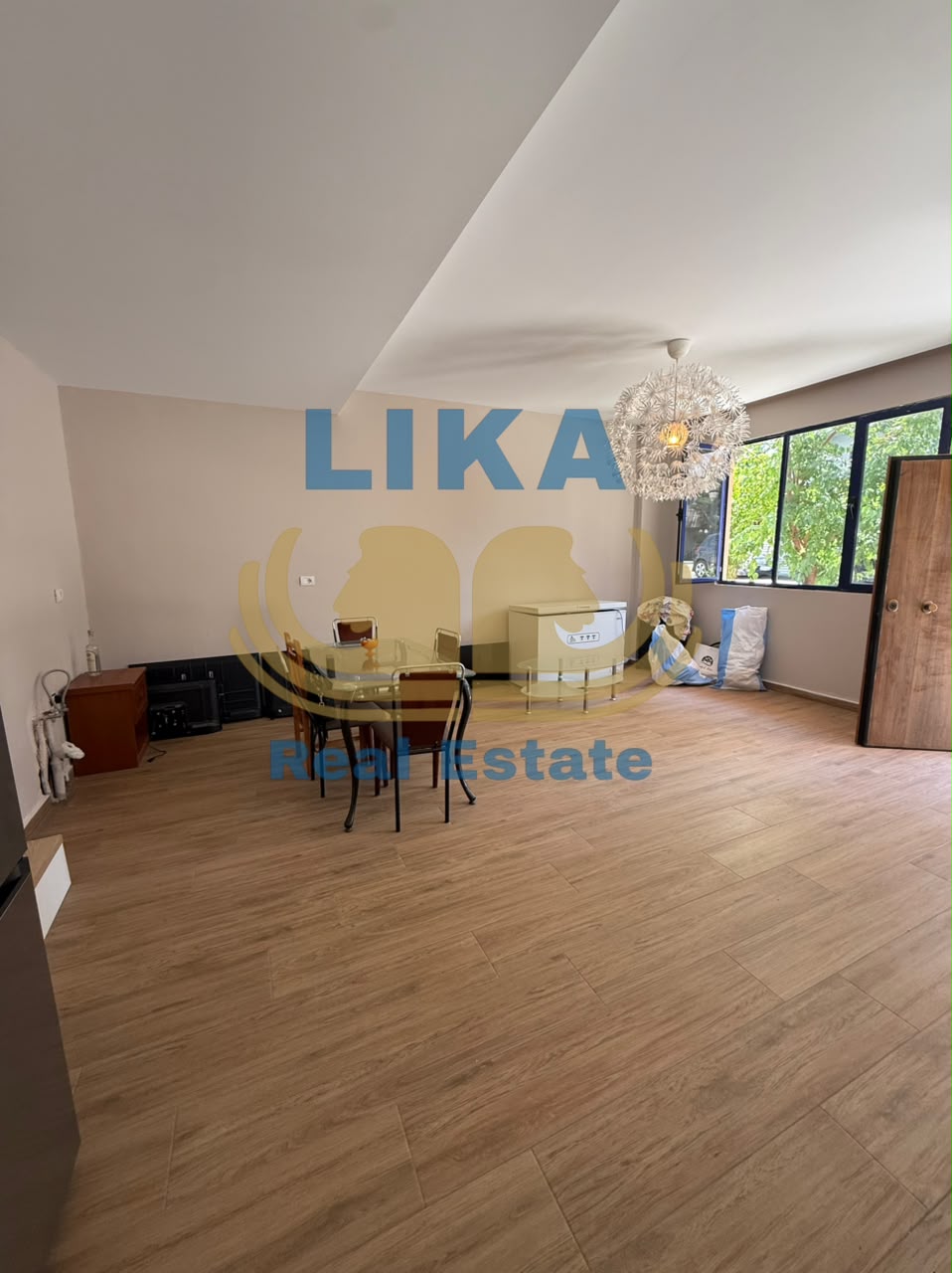 Apartament 1+1 në shitje në Golem – Zona Miami, vetëm 300 metra nga deti
