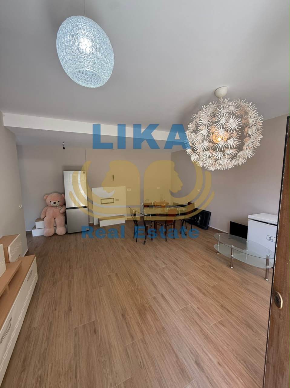 Apartament 1+1 në shitje në Golem – Zona Miami, vetëm 300 metra nga deti