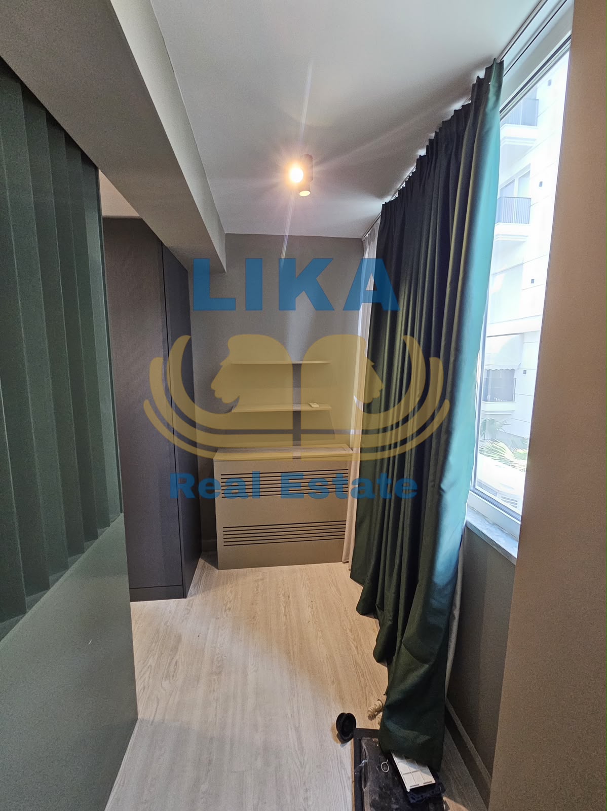 Apartament 2+1+2 në shitje në Mali i Robit – Vijë e parë me detin