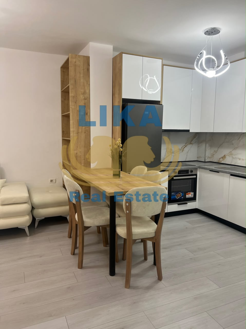 Apartament 2+1 në shitje në Mali i Robit, Golem – I sapoinvestuar me certifikatë pronësie