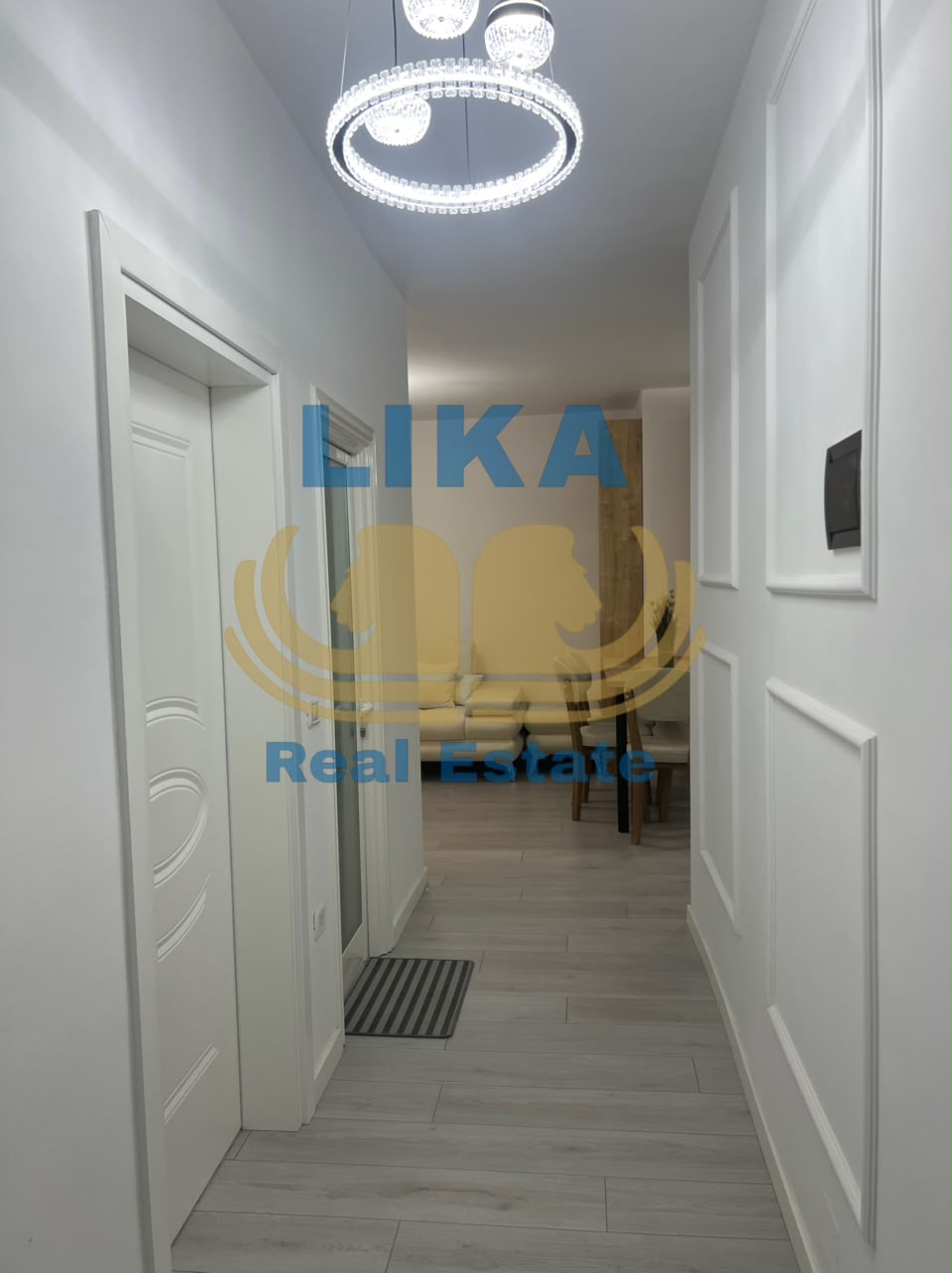 Apartament 2+1 në shitje në Mali i Robit, Golem – I sapoinvestuar me certifikatë pronësie