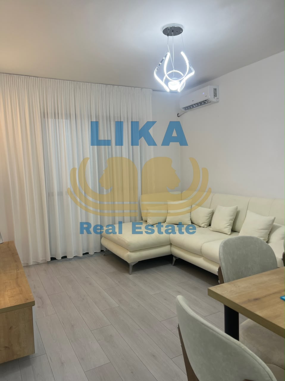 Apartament 2+1 në shitje në Mali i Robit, Golem – I sapoinvestuar me certifikatë pronësie