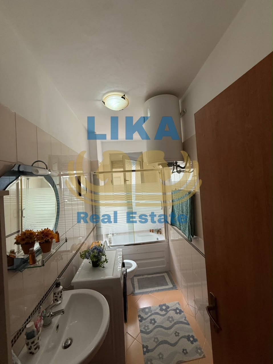 Apartament 1+1 në shitje në Golem pranë Hotel Flower – 68 m² – 70,000€