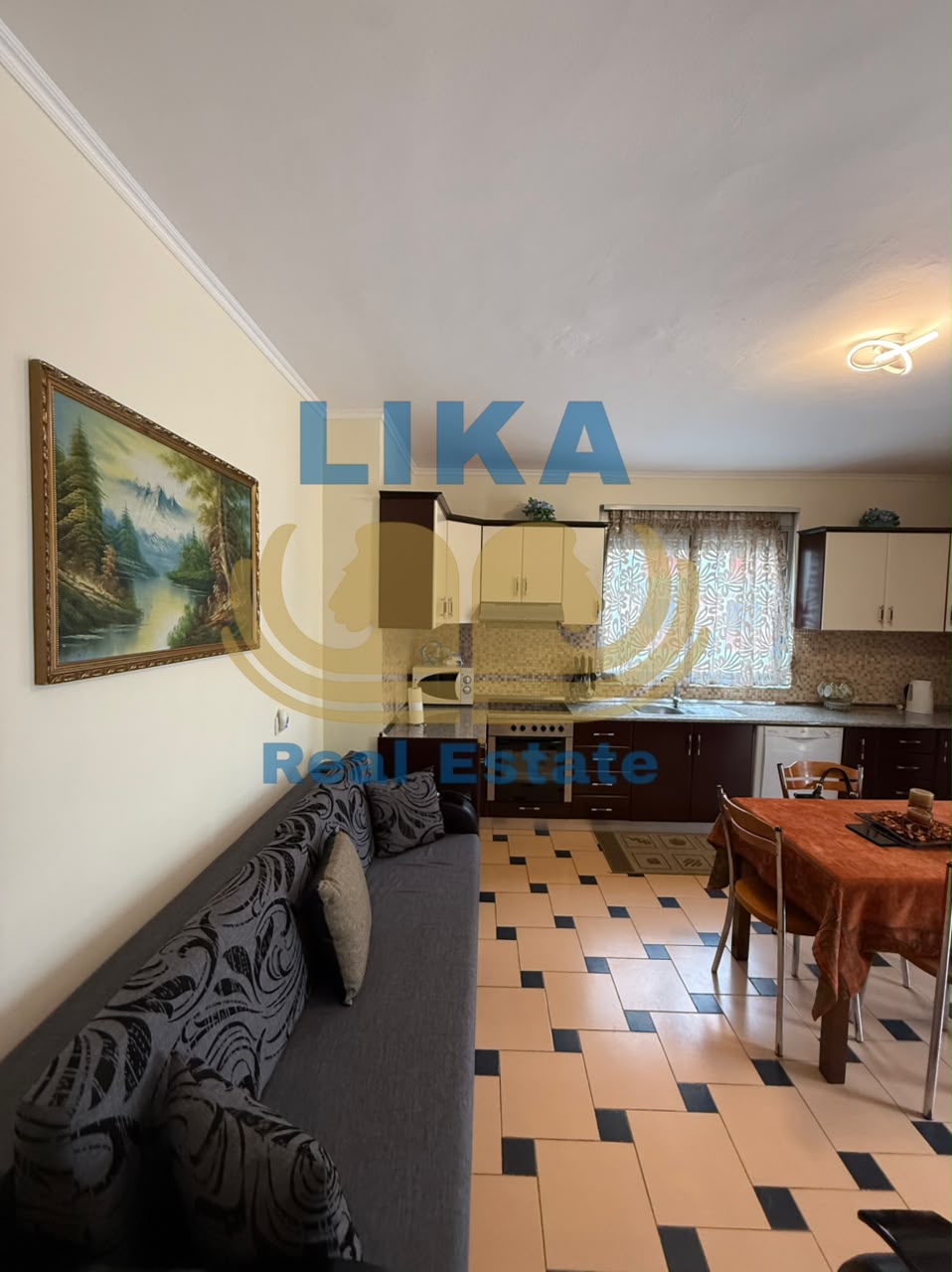 Apartament 1+1 në shitje në Golem pranë Hotel Flower – 68 m² – 70,000€