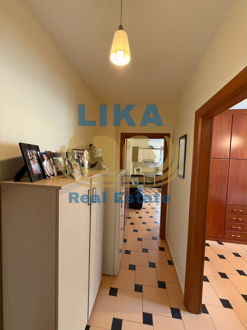 Apartament 1+1 në shitje në Golem pranë Hotel Flower – 68 m² – 70,000€