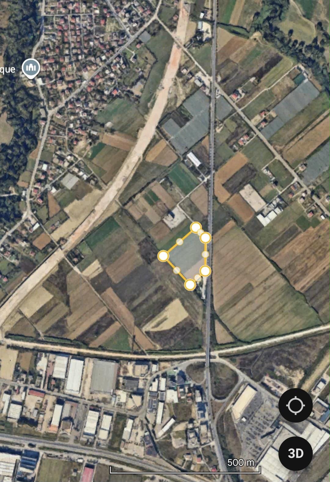Tokë industriale në shitje në autostradën Kavajë – Rrogozhinë