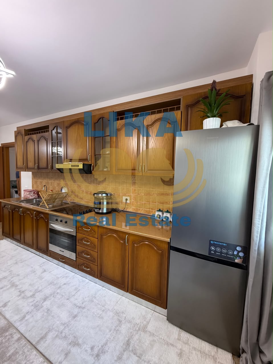 APARTAMENT 1+1 NË SHITJE – VETËM 50 METRA NGA DETI