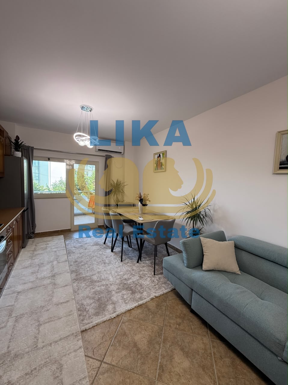 APARTAMENT 1+1 NË SHITJE – VETËM 50 METRA NGA DETI