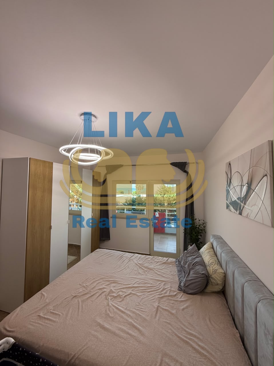 APARTAMENT 1+1 NË SHITJE – VETËM 50 METRA NGA DETI
