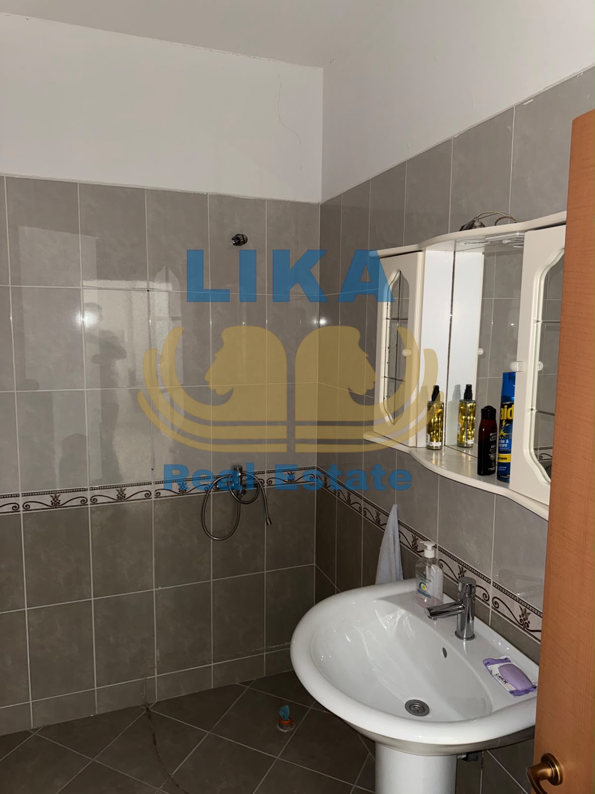 APARTAMENT 1+1 NË SHITJE | VETËM 150 METRA NGA DETI