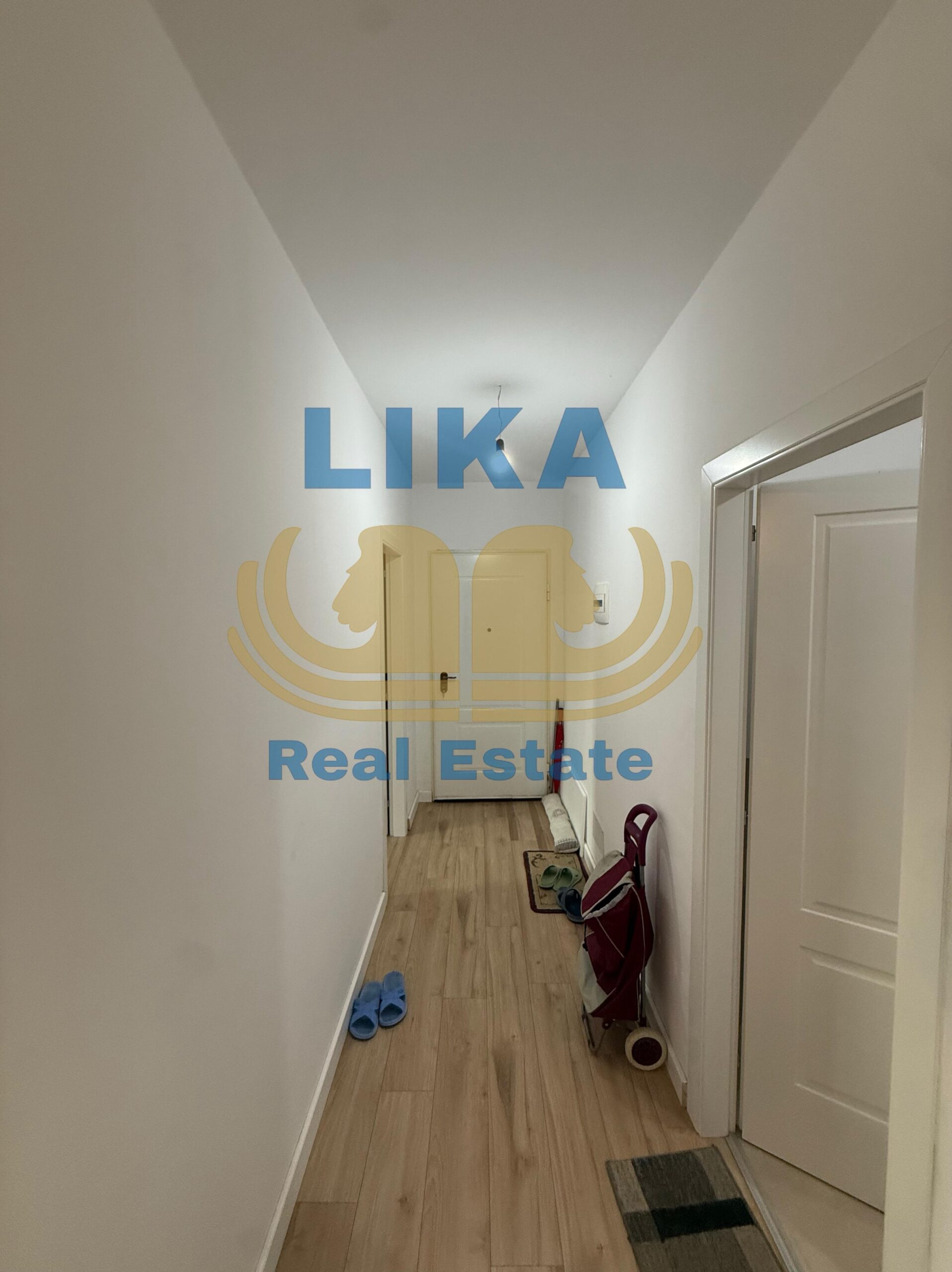 APARTAMENT 1+1 NË SHITJE | GOLEM