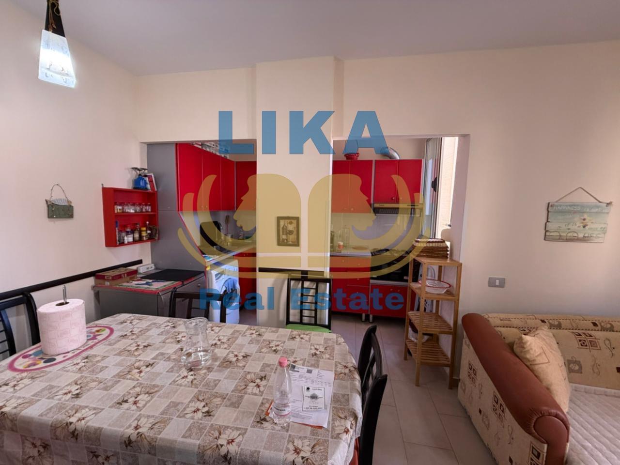 APARTAMENT 2+1 NË SHITJE – VETËM 250 METRA NGA DETI