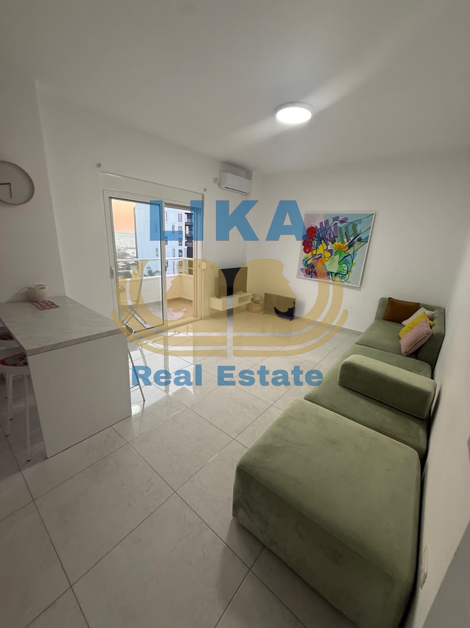 APARTAMENT 2+1 NË SHITJE – QERRET
