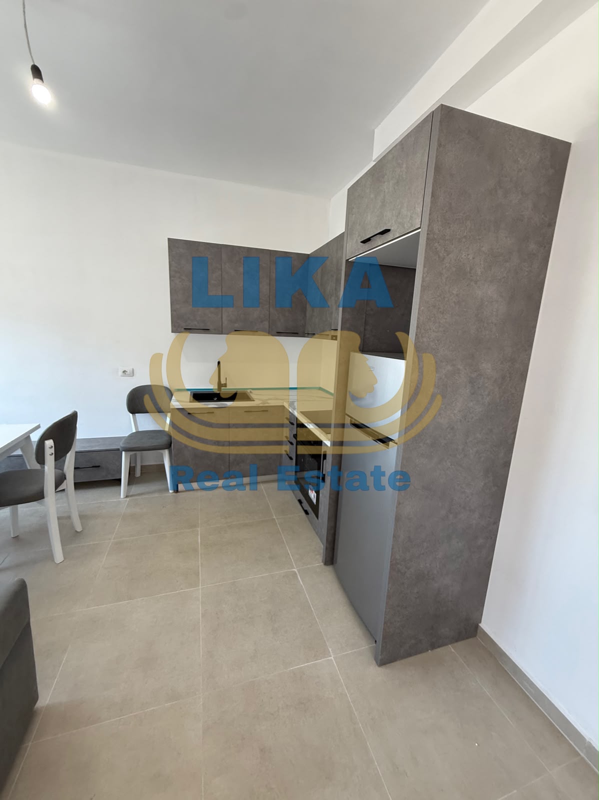 2 APARTAMENTE 1+1 NË SHITJE – MALI I ROBIT