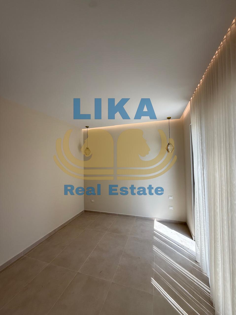VILA LUKSOZE NË SHITJE NË SPILLE