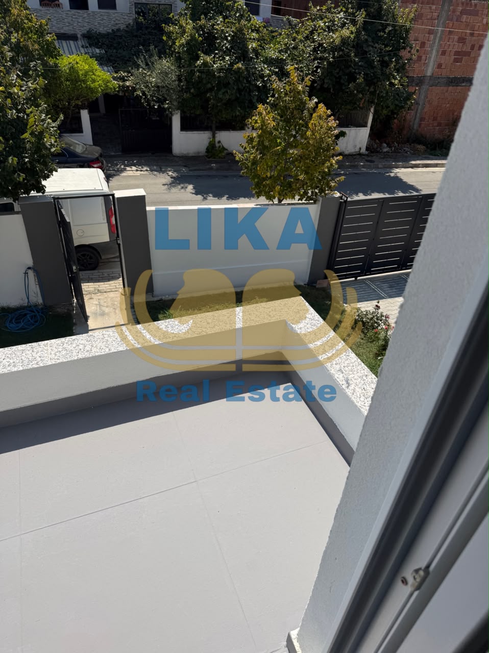 VILË PËR ATA QË KËRKOJNË CILËSI DHE KOMODITET NË QENDËR TË GOLEMIT