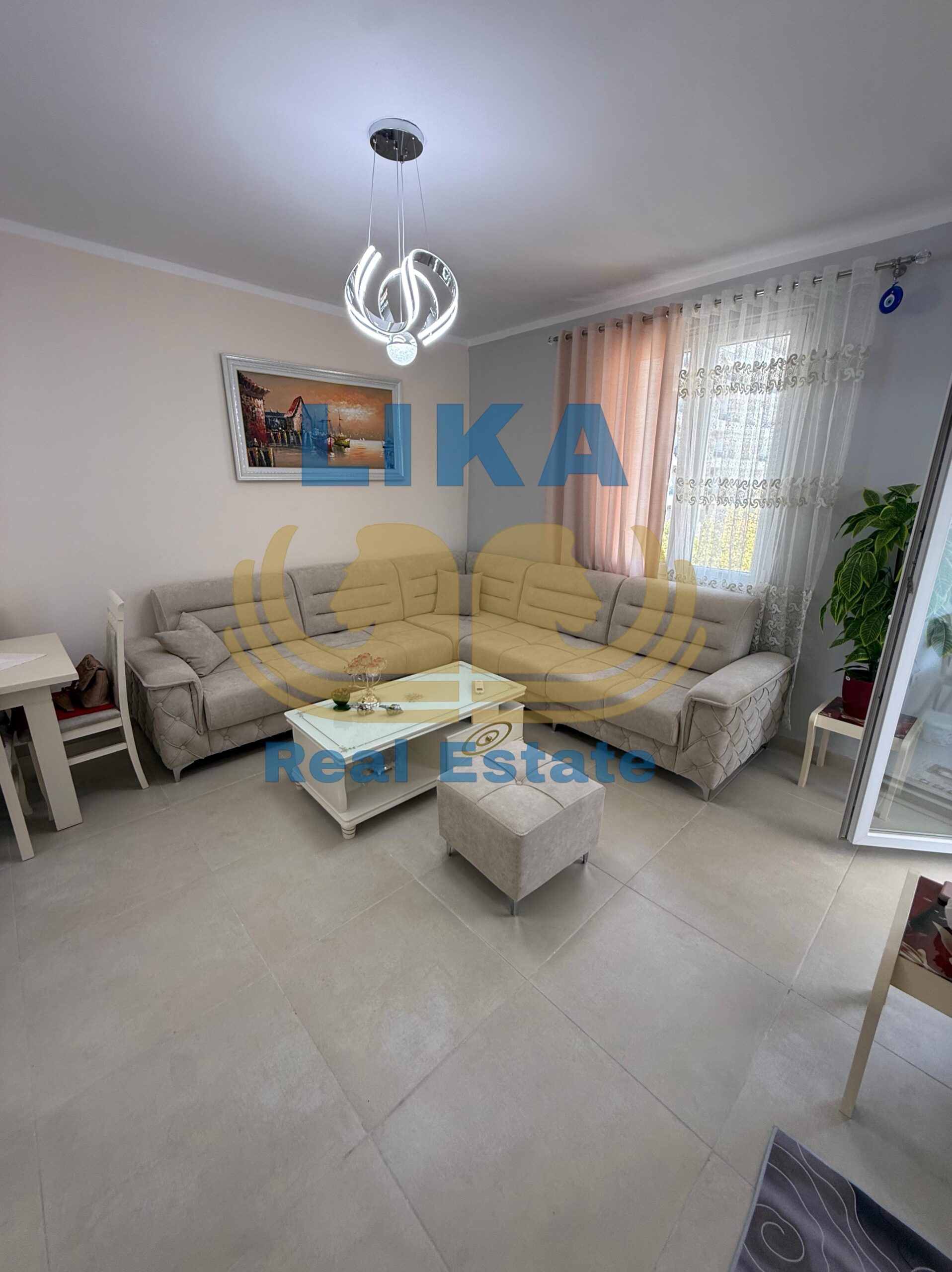APARTAMENT 1+1 NË SHITJE – VETËM 180 METRA NGA DETI