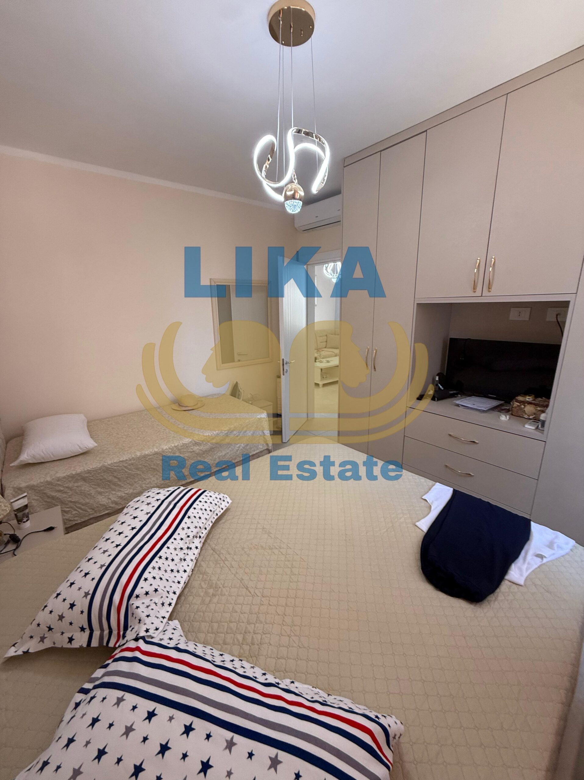 APARTAMENT 1+1 NË SHITJE – VETËM 180 METRA NGA DETI