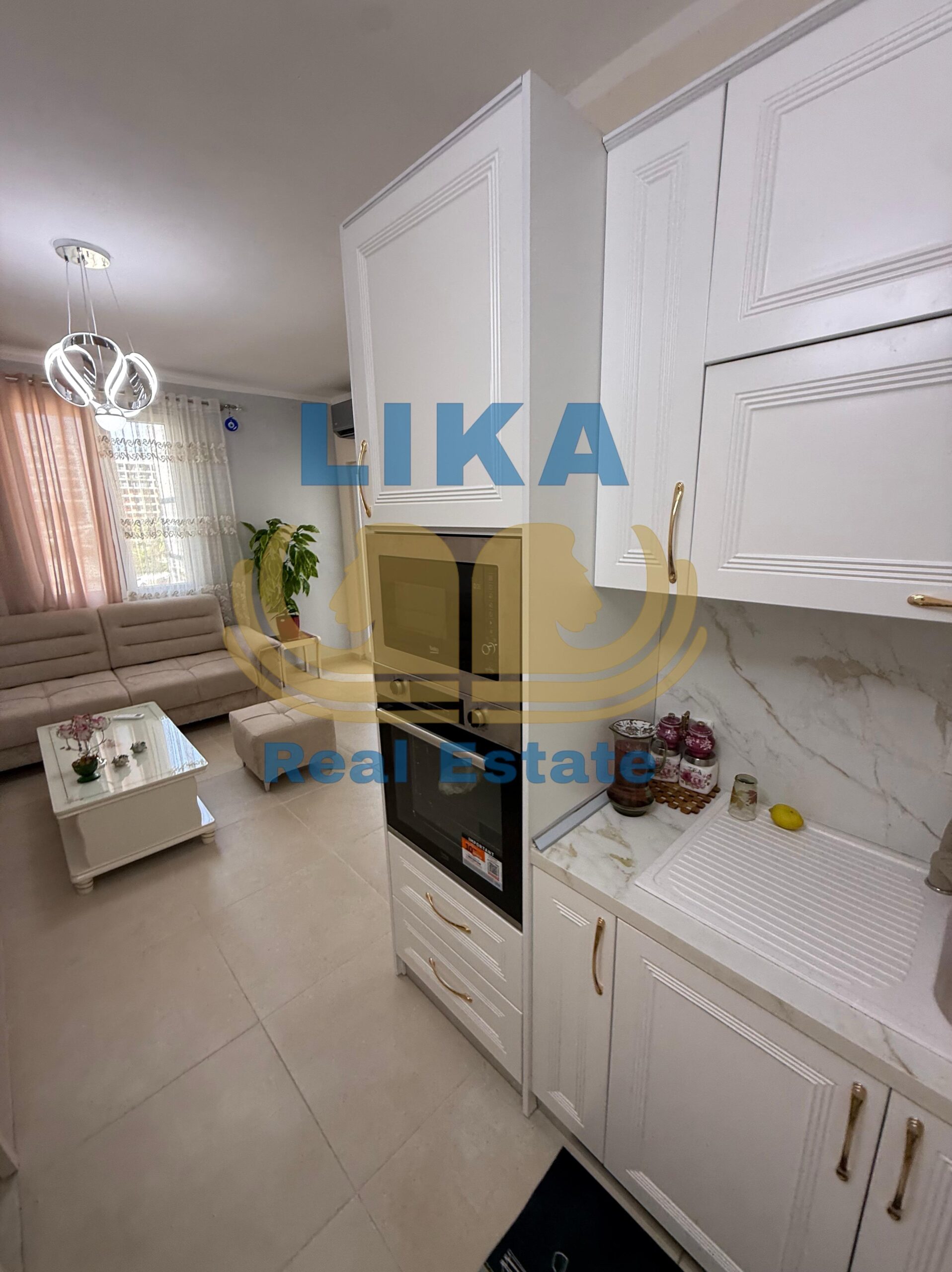 APARTAMENT 1+1 NË SHITJE – VETËM 180 METRA NGA DETI