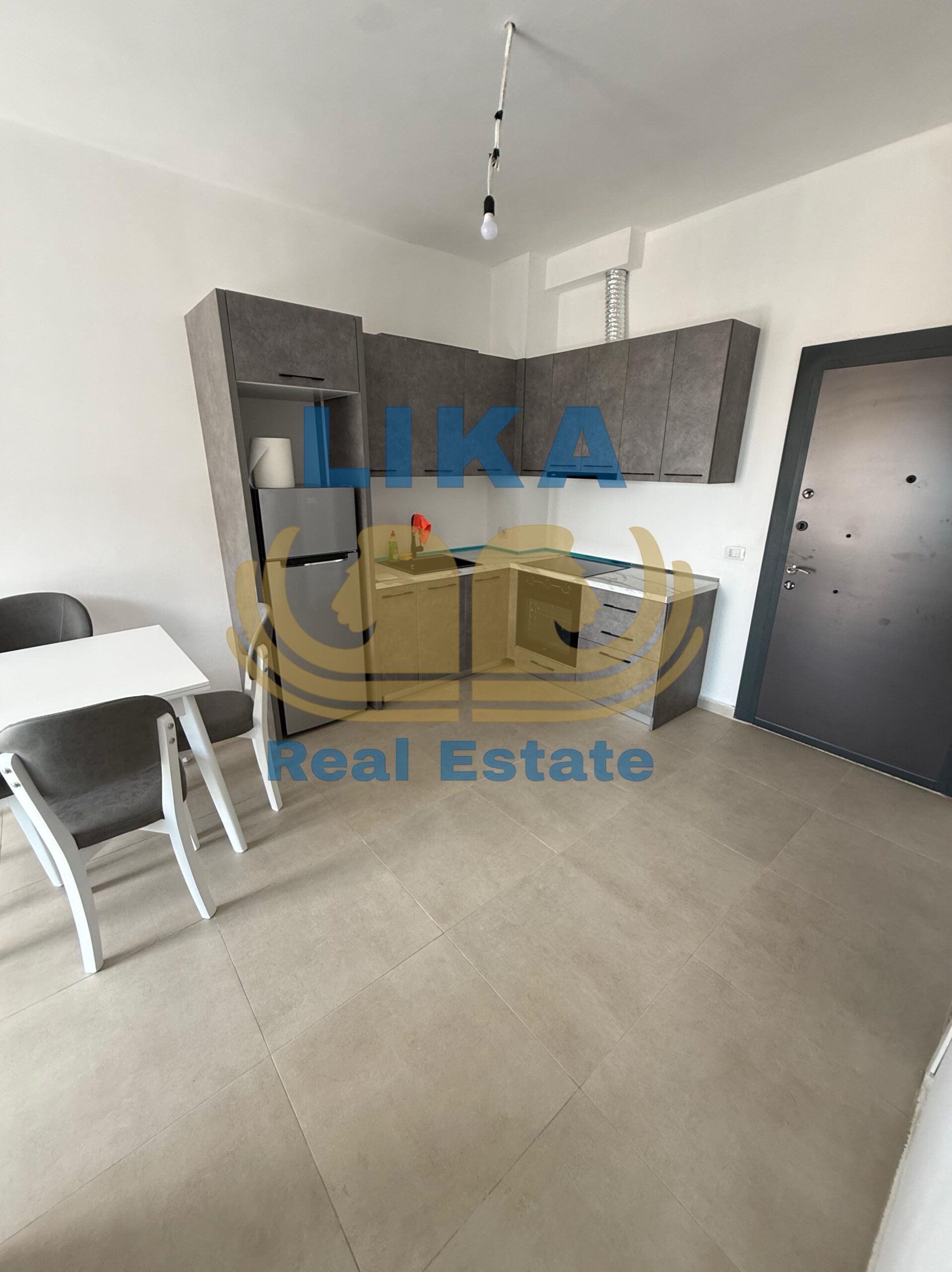 Apartament 1+1 me Qira në Mali i Robit, Golem – Vetëm 300 Metra nga Deti┃LIKA REAL ESTATE