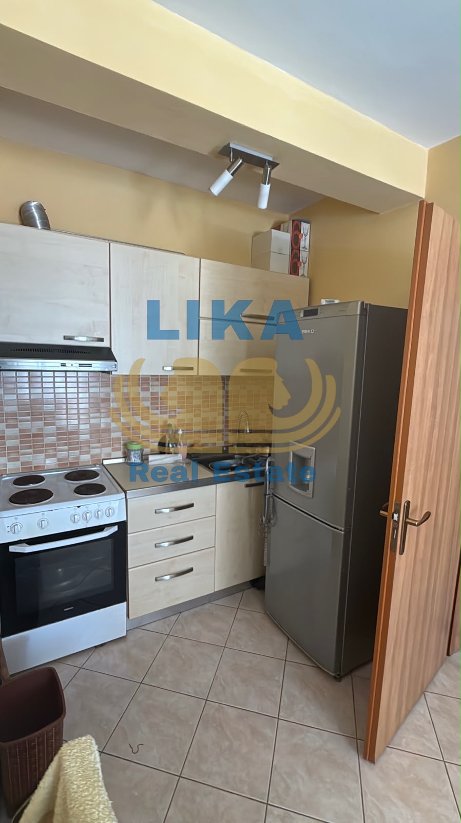 APARTAMENT 1+1 NË SHITJE – MALI I ROBIT, GOLEM