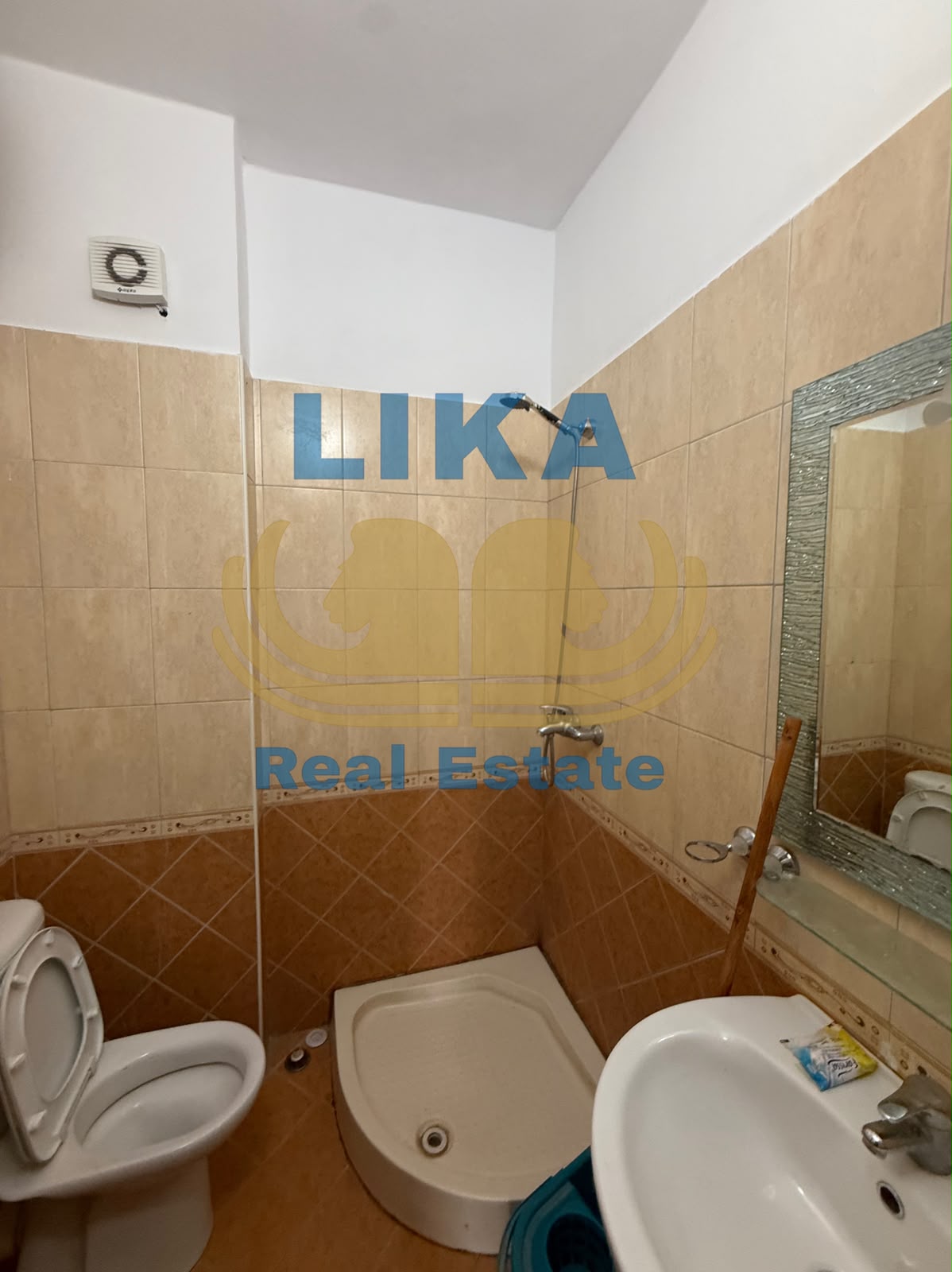 SHITEN 3 APARTAMENTE – VIJE E PARE BREGDETARE!