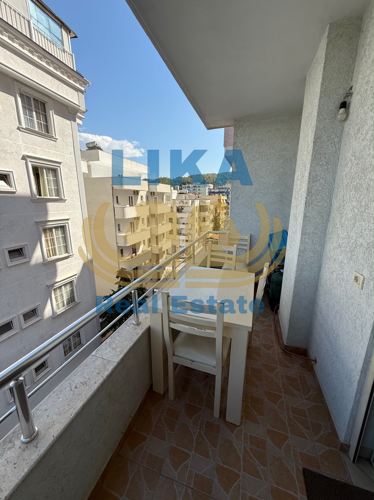 APARTAMENT 1+1 NË SHITJE – SHKËMBI I KAVAJËS