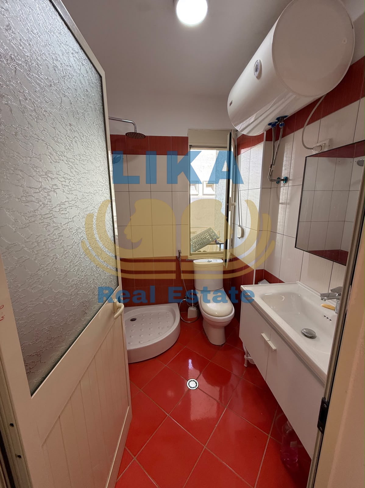 APARTAMENT 1+1 NË SHITJE – SHKËMBI I KAVAJËS