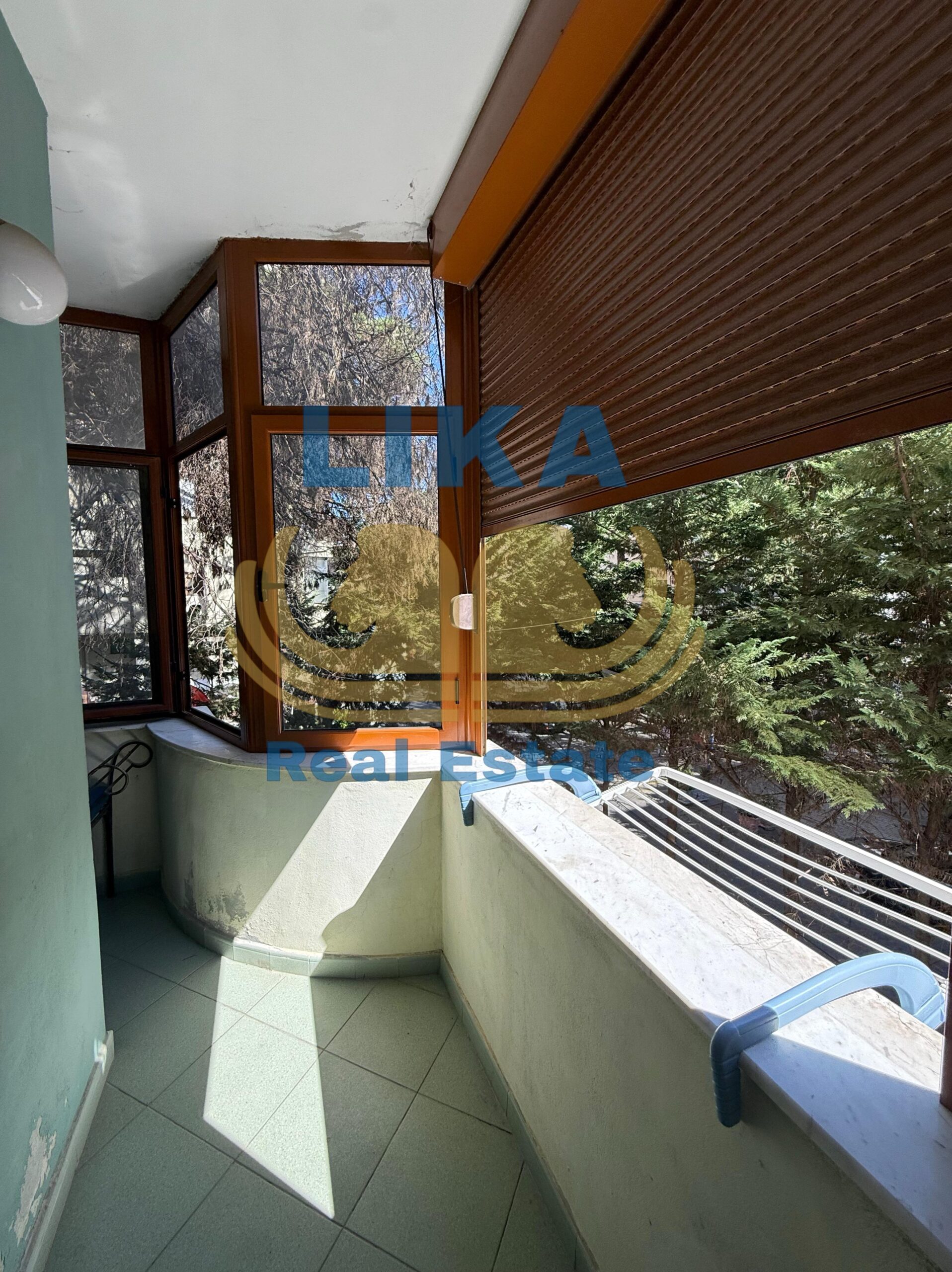 APARTAMENT 2+1 NË SHITJE – MALI I ROBIT, GOLEM