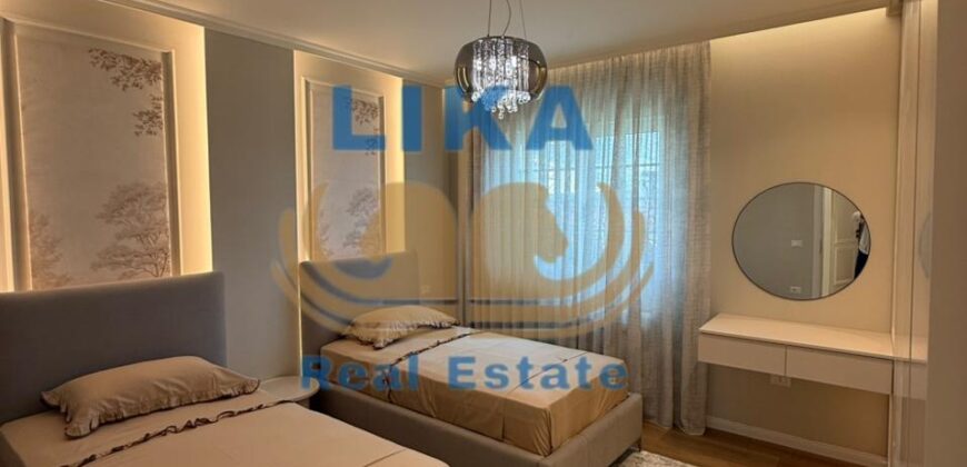 Vilë Luksoze për Shitje në Kavajë | Lika Real Estate