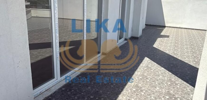 Penthouse në shitje në Golem, vetëm 180 m nga deti – 250.000€ | LIKA REAL ESTATE