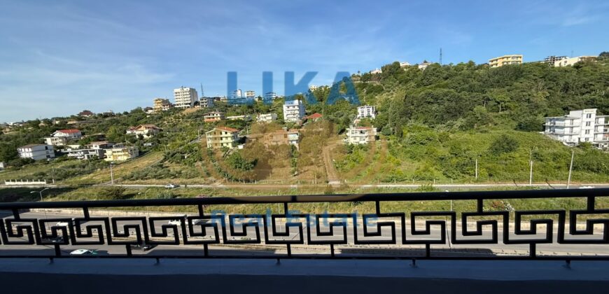 Garsoniere në Shitje në Shkëmbin e Kavajës – 200 m nga Deti