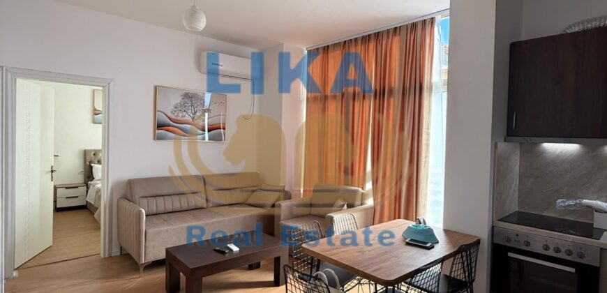 Apartament 1+1 i Sapo Rinovuar për Shitje në Shkëmbin e Kavajës – Vetëm 200 Metra nga Deti | LIKA REAL ESTATE