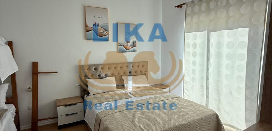 Apartament 1+1 i Sapo Rinovuar për Shitje në Shkëmbin e Kavajës – Vetëm 200 Metra nga Deti | LIKA REAL ESTATE