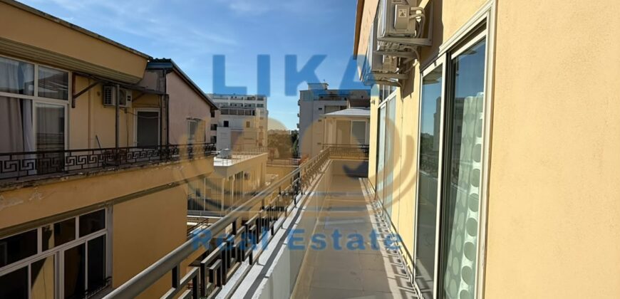 Apartament 1+1 i Sapo Rinovuar për Shitje në Shkëmbin e Kavajës – Vetëm 200 Metra nga Deti | LIKA REAL ESTATE